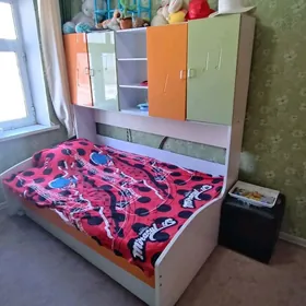 кровать со шкафом