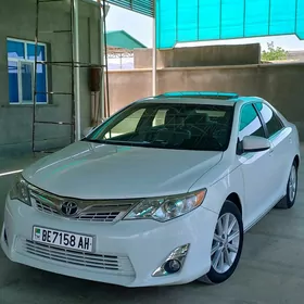 Toyota Camry 2011