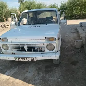 Lada Niva 1989