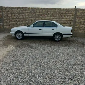 BMW 525 1990