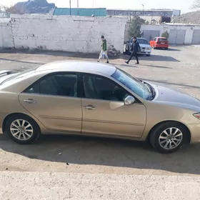 Toyota Camry 2004