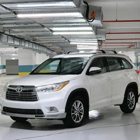 Toyota Highlander 2016