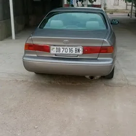 Toyota Camry 1999