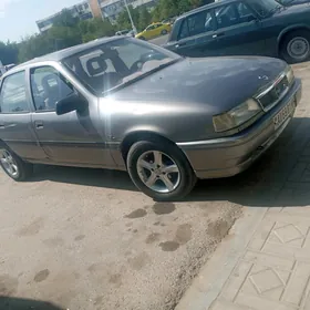 Opel Vectra 1990