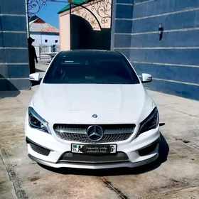 Mercedes-Benz CLA 2015