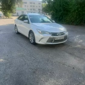 Toyota Camry 2015