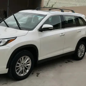 Toyota Highlander 2018