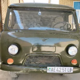 UAZ 452 1983