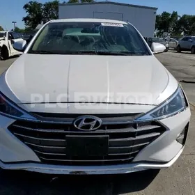 Hyundai Elantra 2019