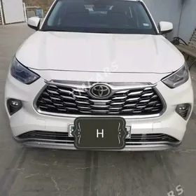 Toyota Highlander 2020