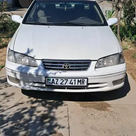 Toyota Camry 1999