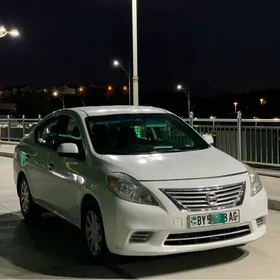 Nissan Versa 2014