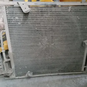 BMW 1995 kansaner radiator