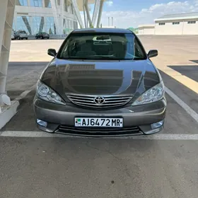 Toyota Camry 2004