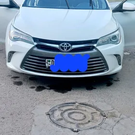 Toyota Camry 2017