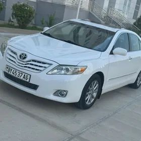 Toyota Camry 2011