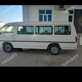 Toyota Hiace 2003