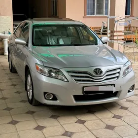 Toyota Camry 2010