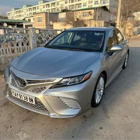 Toyota Camry 2018