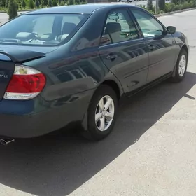 Toyota Camry 2005