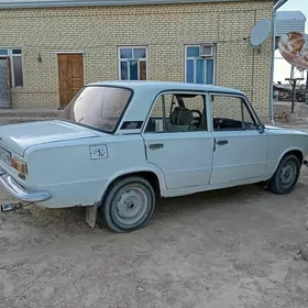 Lada 2104 1980