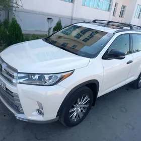 Toyota Highlander 2019