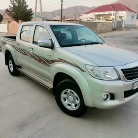 Toyota Hilux 2014