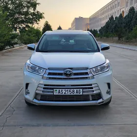 Toyota Highlander 2018