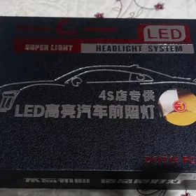 LED lampa H4