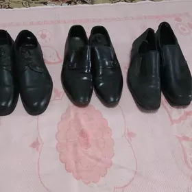мужские разные туфли