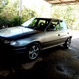 Opel Astra 1998