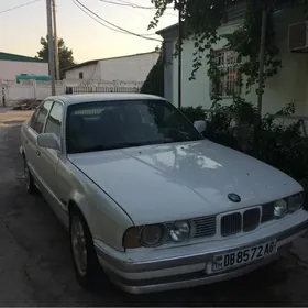 BMW 525 1990