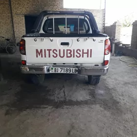 Mitsubishi L200 2007