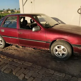 Opel Vectra 1989