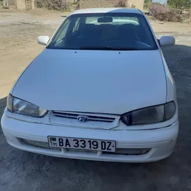 Hyundai Elantra 1996