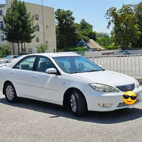 Toyota Camry 2004