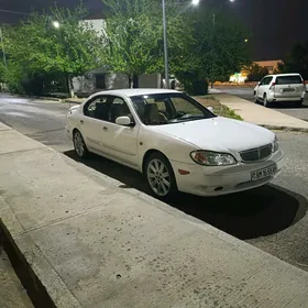 Nissan Maxima 2000