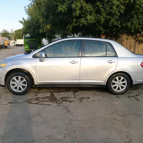 Nissan Versa 2010