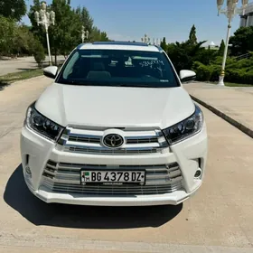 Toyota Highlander 2019