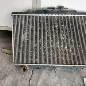 Nissan urwan radiator