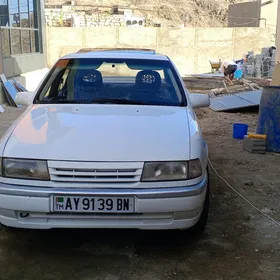 Opel Vectra 1990