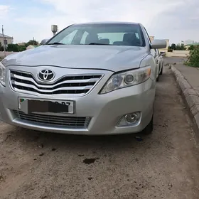 Toyota Camry 2011