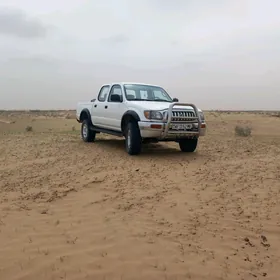 Toyota Tacoma 2003