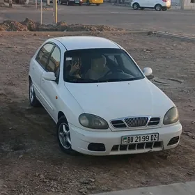 Daewoo Lanos 2002