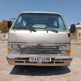 Toyota Hiace 1989