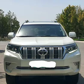 Toyota Land Cruiser Prado 2022