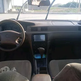 Toyota Camry 2000