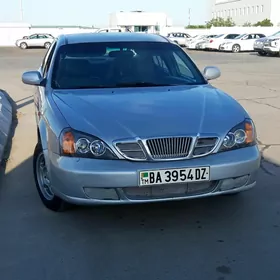 Daewoo Magnus 2000