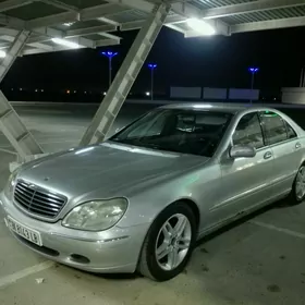 Mercedes-Benz S-Class 2000