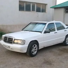 Mercedes-Benz 190E 1990